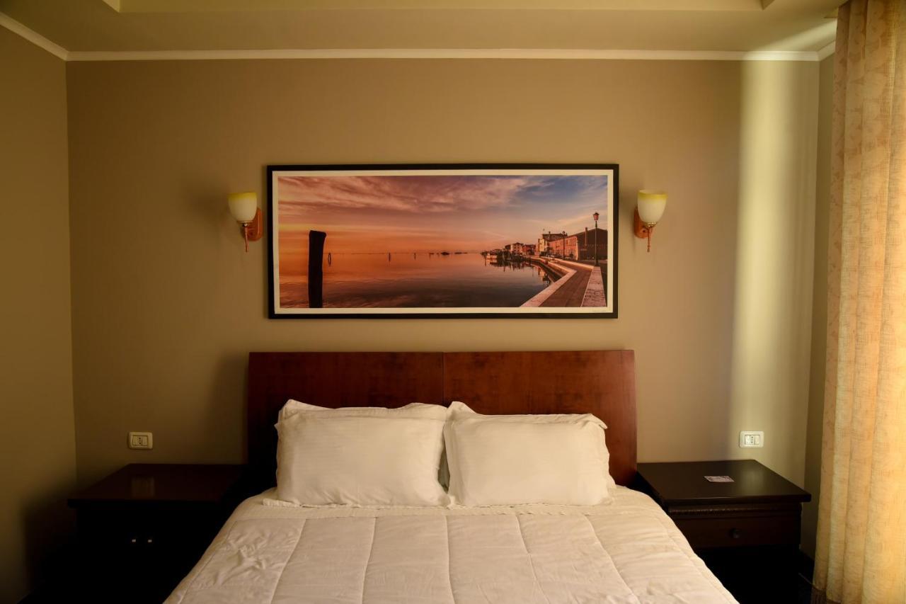 Imperial Hotel Ih Elbasan Bagian luar foto