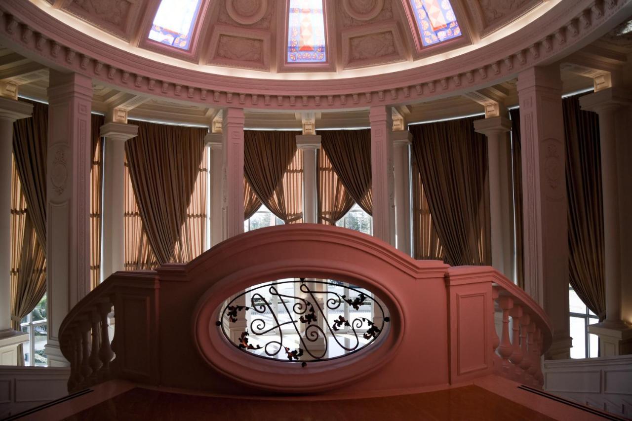 Imperial Hotel Ih Elbasan Bagian luar foto