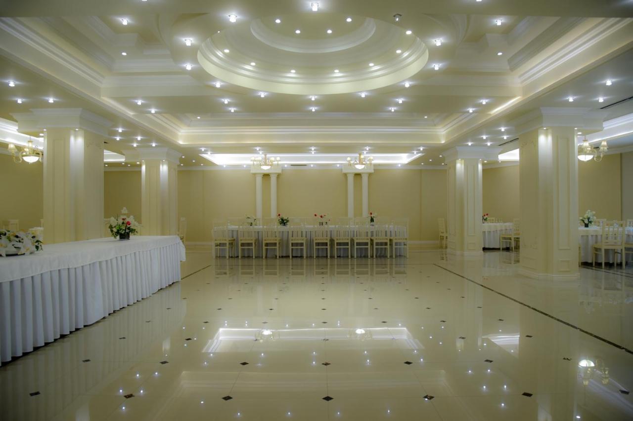 Imperial Hotel Ih Elbasan Bagian luar foto