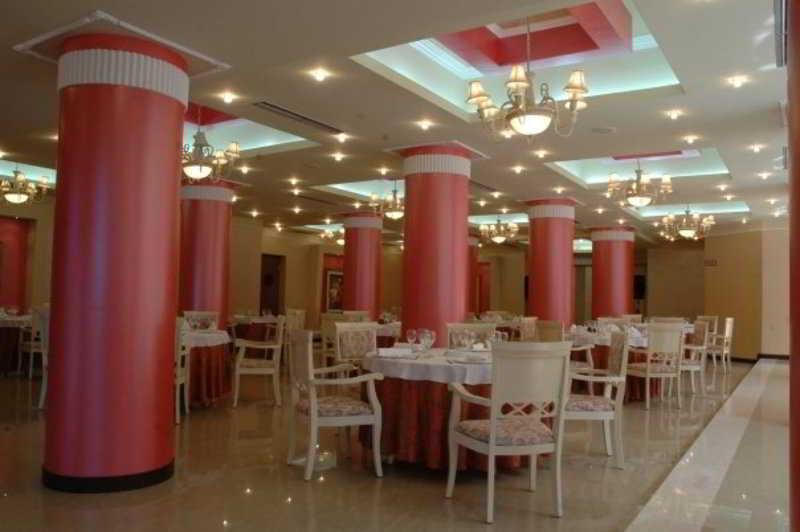 Imperial Hotel Ih Elbasan Bagian luar foto